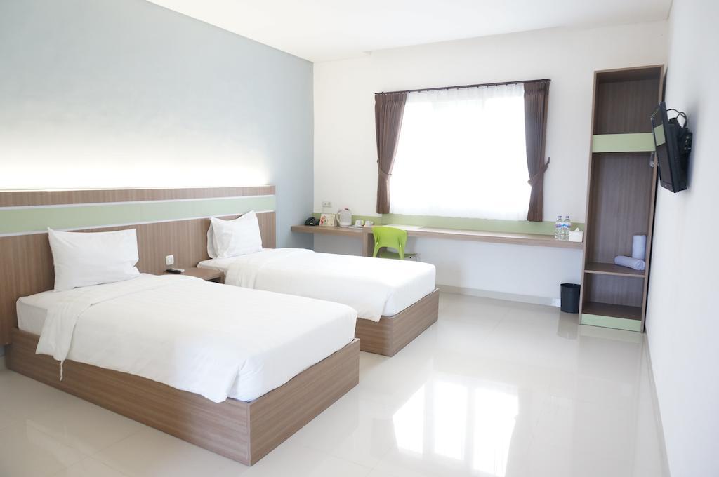 Rumah Cassa Guest House Surabaya Camera foto