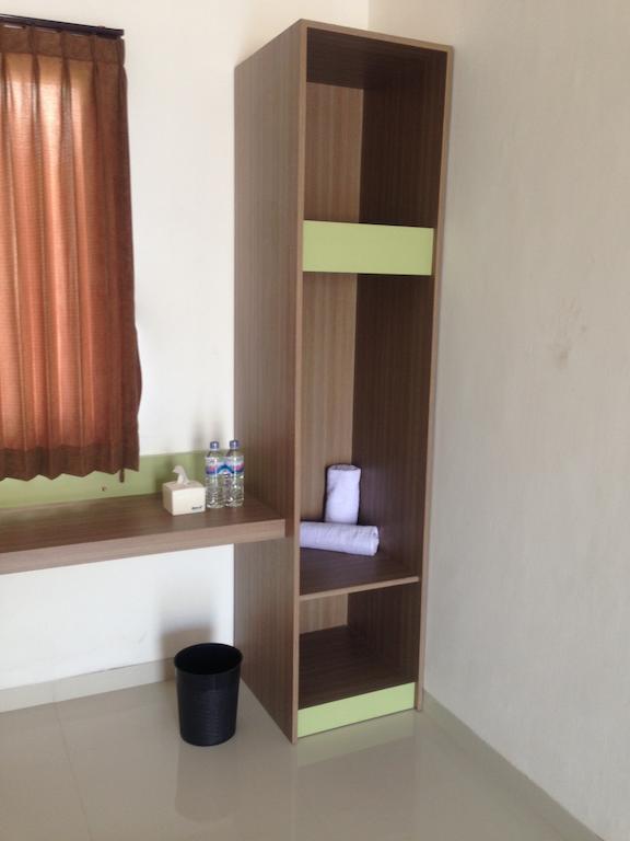Rumah Cassa Guest House Surabaya Camera foto